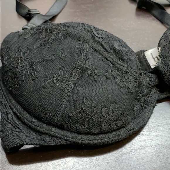 Hurt Lace Bra 34C - Picture 5 of 16